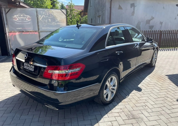 Mercedes-Benz Klasa E cena 52000 przebieg: 237000, rok produkcji 2011 z Jarocin małe 436